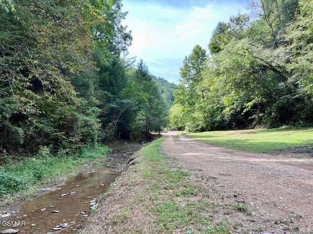 1570 S Helton Road, Sevierville, TN 37862