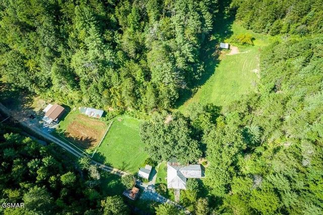 1570 S Helton Road, Sevierville, TN 37862