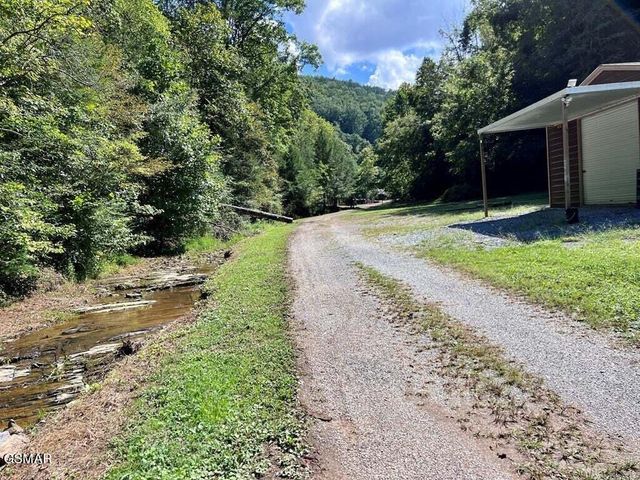 1570 S Helton Road, Sevierville, TN 37862