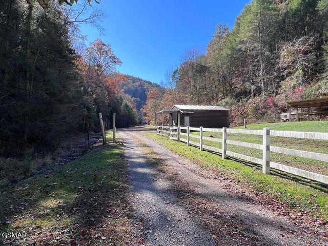 1570 S Helton Road, Sevierville, TN 37862