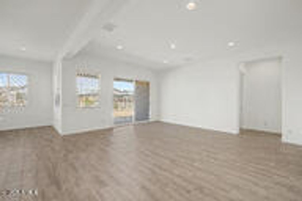 15024 W Desert Hollow Drive, Surprise, AZ 85387 — photo 2