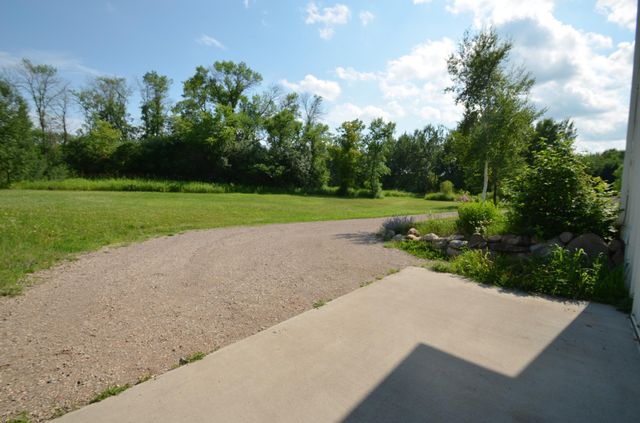 28615 Quail Road, Shafer, MN 55074