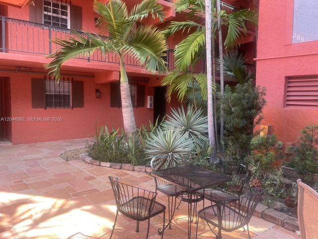 660 Tennis Club Dr 101, Fort Lauderdale, FL 33311