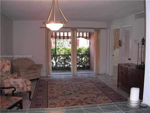 660 Tennis Club Dr 101, Fort Lauderdale, FL 33311