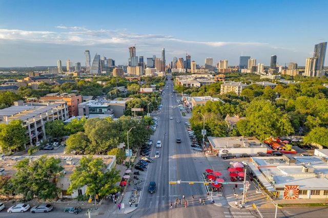 2109 Brackenridge ST, Austin, TX 78704