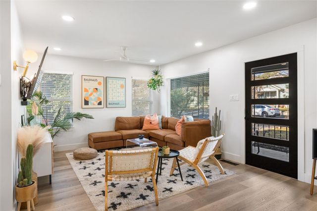 2109 Brackenridge ST, Austin, TX 78704