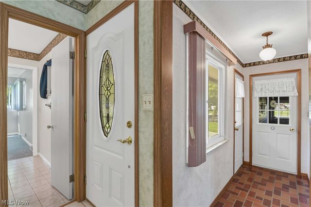 8089 Wesley Drive, Strongsville, OH 44136