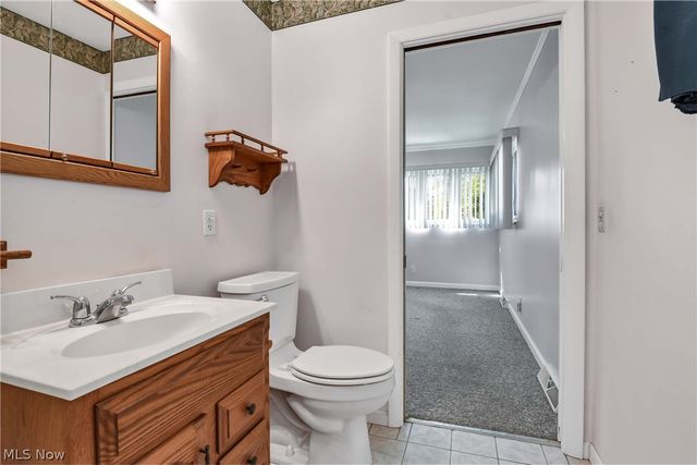 8089 Wesley Drive, Strongsville, OH 44136