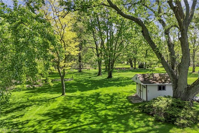 8089 Wesley Drive, Strongsville, OH 44136