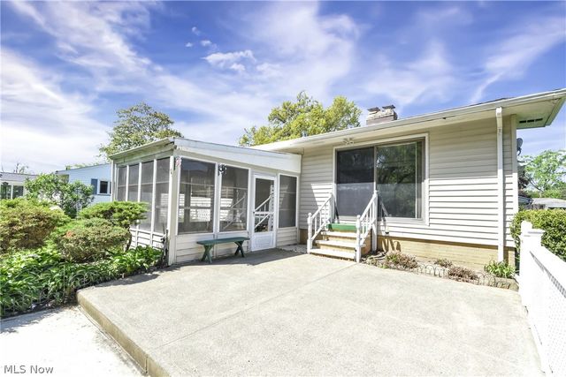 8089 Wesley Drive, Strongsville, OH 44136