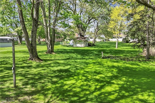 8089 Wesley Drive, Strongsville, OH 44136
