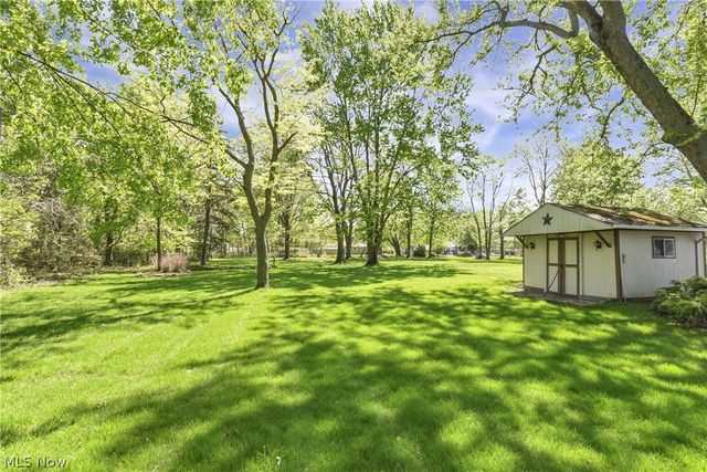 8089 Wesley Drive, Strongsville, OH 44136