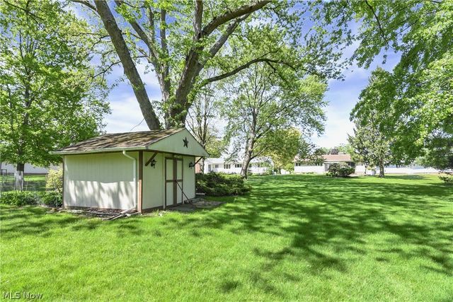 8089 Wesley Drive, Strongsville, OH 44136