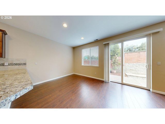 9495 Nw EMBER Ln, Portland, OR 97229