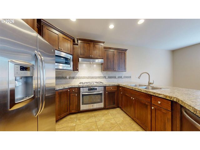 9495 Nw EMBER Ln, Portland, OR 97229