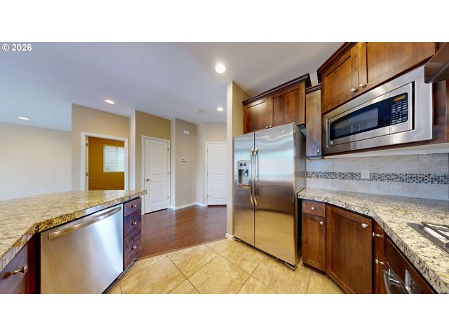 9495 Nw EMBER Ln, Portland, OR 97229