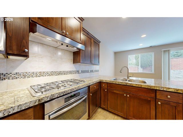 9495 Nw EMBER Ln, Portland, OR 97229