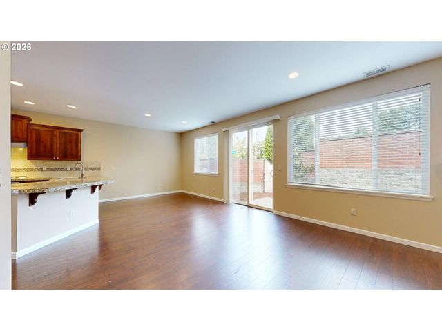 9495 Nw EMBER Ln, Portland, OR 97229