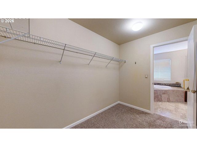 9495 Nw EMBER Ln, Portland, OR 97229