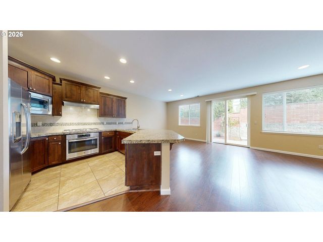 9495 Nw EMBER Ln, Portland, OR 97229