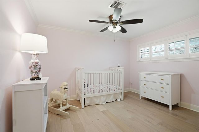 7623 Fairdale Lane, Houston, TX 77063