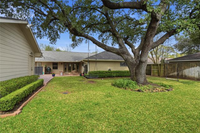 7623 Fairdale Lane, Houston, TX 77063