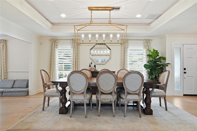 7623 Fairdale Lane, Houston, TX 77063