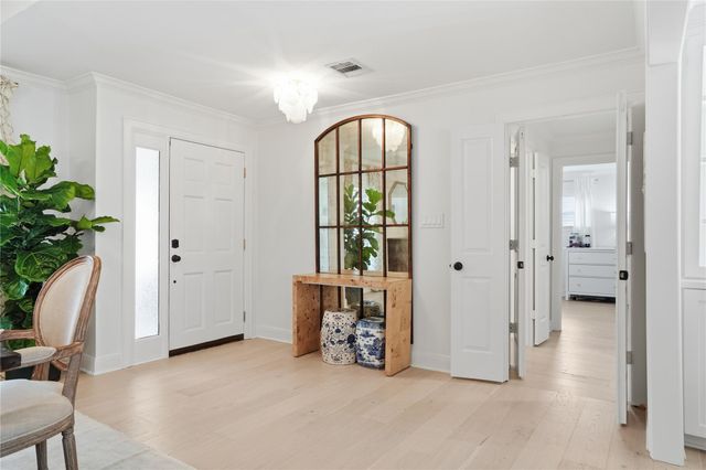 7623 Fairdale Lane, Houston, TX 77063