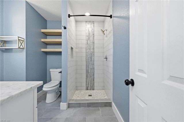 2841 Bunch Walnuts RD, Chesapeake, VA 23322