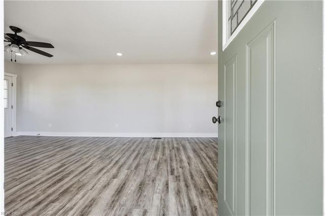 2841 Bunch Walnuts RD, Chesapeake, VA 23322