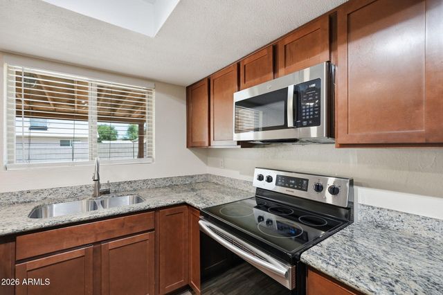 324 W SCOTT Avenue, Gilbert, AZ 85233
