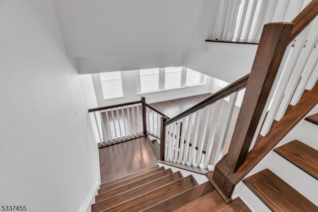 42 Colgate Dr, Morris Twp., NJ 07960