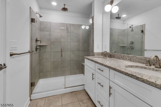 42 Colgate Dr, Morris Twp., NJ 07960