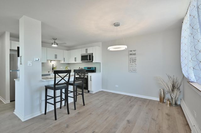 9725 S Karlov Avenue 610, Oak Lawn, IL 60453