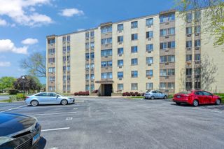 9725 S Karlov Avenue 610, Oak Lawn, IL 60453