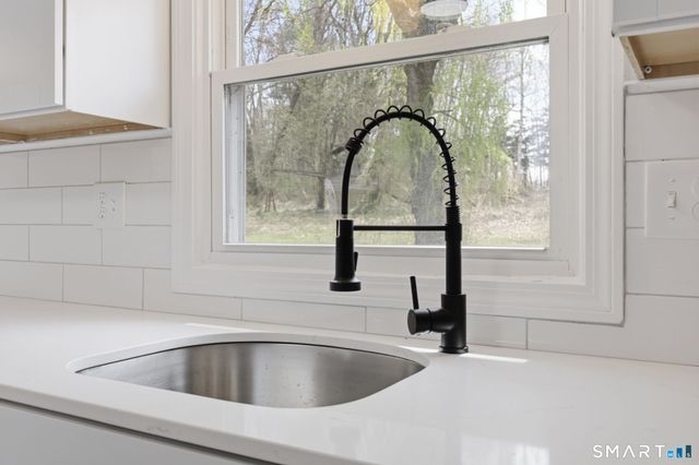 26 Bailey Road, Enfield, CT 06082