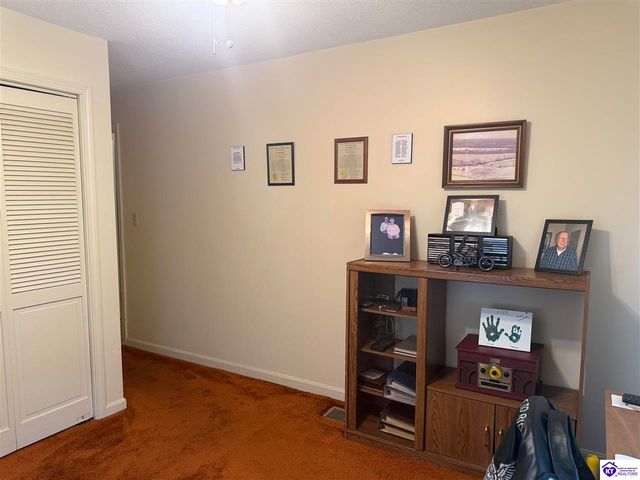 9446 Leitchfield Road, Cecilia, KY 42724