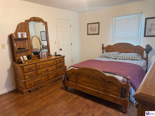 9446 Leitchfield Road, Cecilia, KY 42724