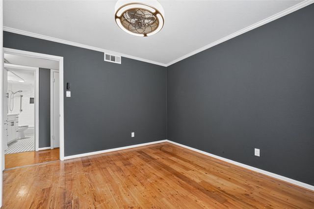 7575 Katy Freeway 18, Houston, TX 77024