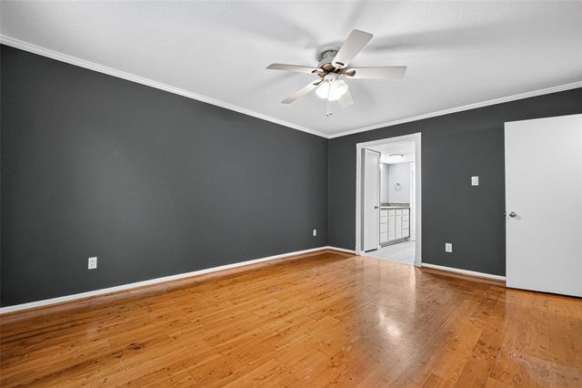 7575 Katy Freeway 18, Houston, TX 77024