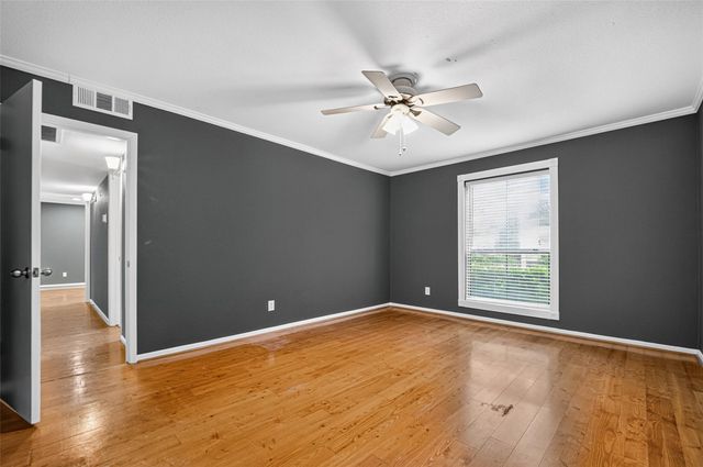 7575 Katy Freeway 18, Houston, TX 77024