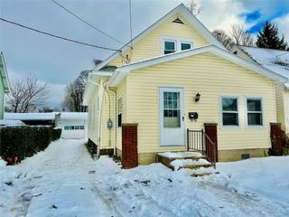 2713 PLUM Street, Erie, PA 16508
