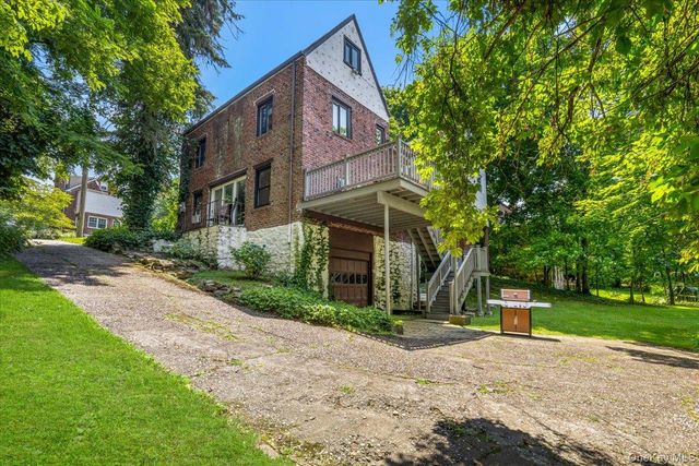 38 Fenimore Drive, Harrison, NY 10528