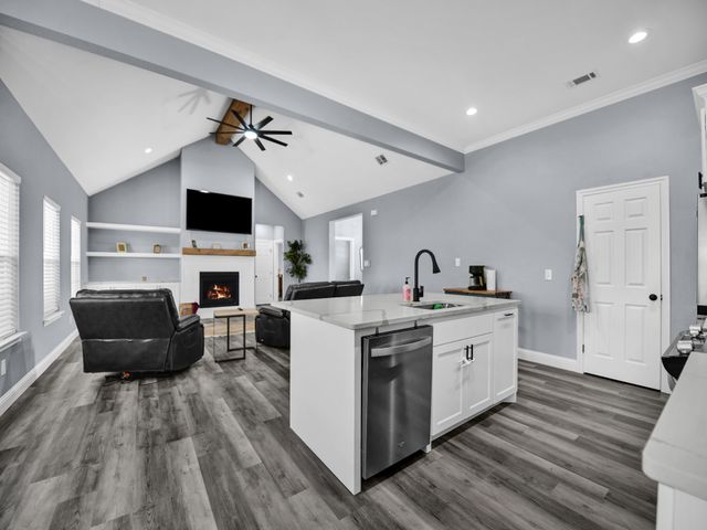 1017 Don Eve Court, Azle, TX 76020