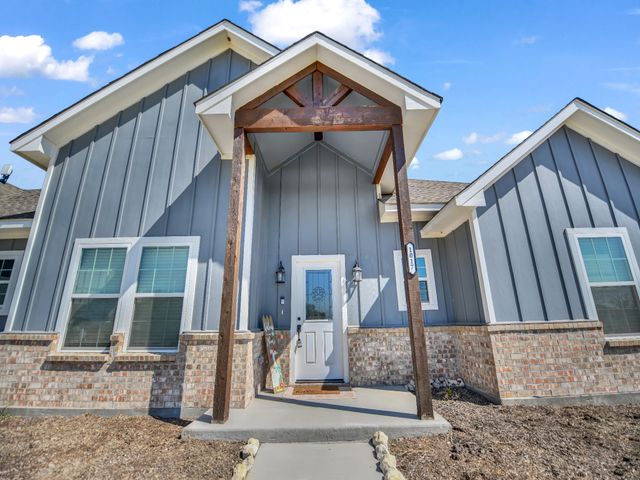 1017 Don Eve Court, Azle, TX 76020