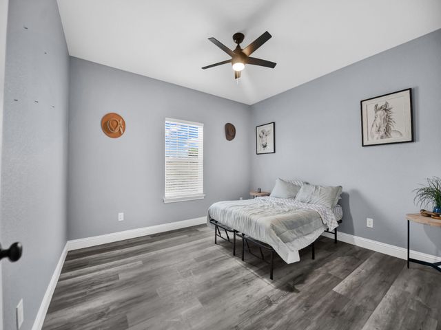 1017 Don Eve Court, Azle, TX 76020