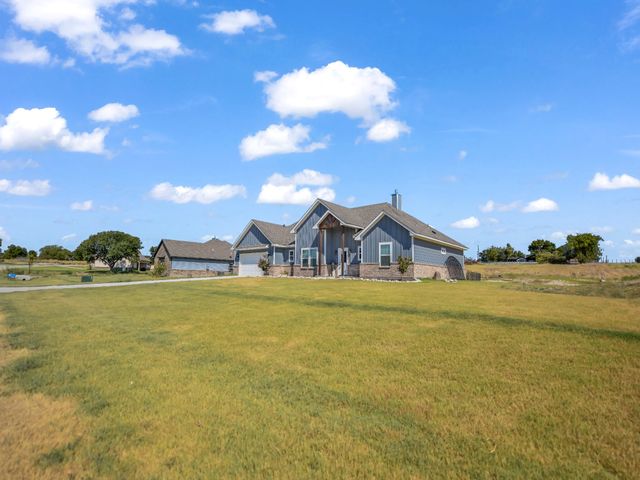 1017 Don Eve Court, Azle, TX 76020