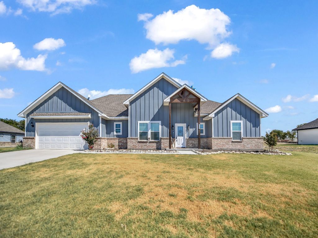 1017 Don Eve Court, Azle, TX 76020 — photo 2