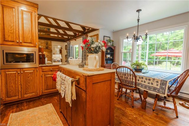 804 Link RD, Yorktown, VA 23692