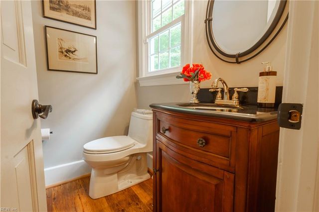 804 Link RD, Yorktown, VA 23692